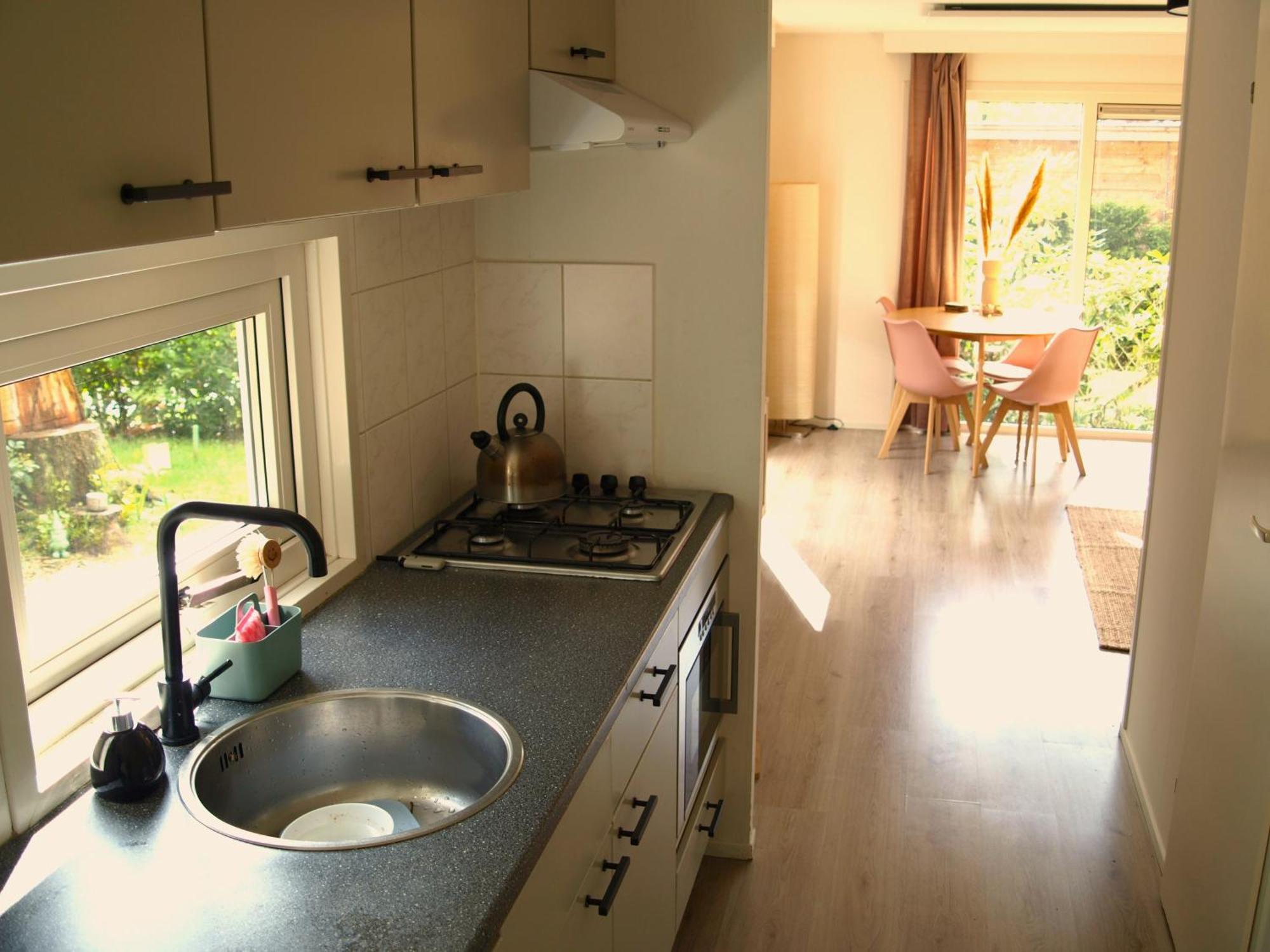 Gezellig Gemoderniseerd Chalet Op De Veluwe Putten Εξωτερικό φωτογραφία